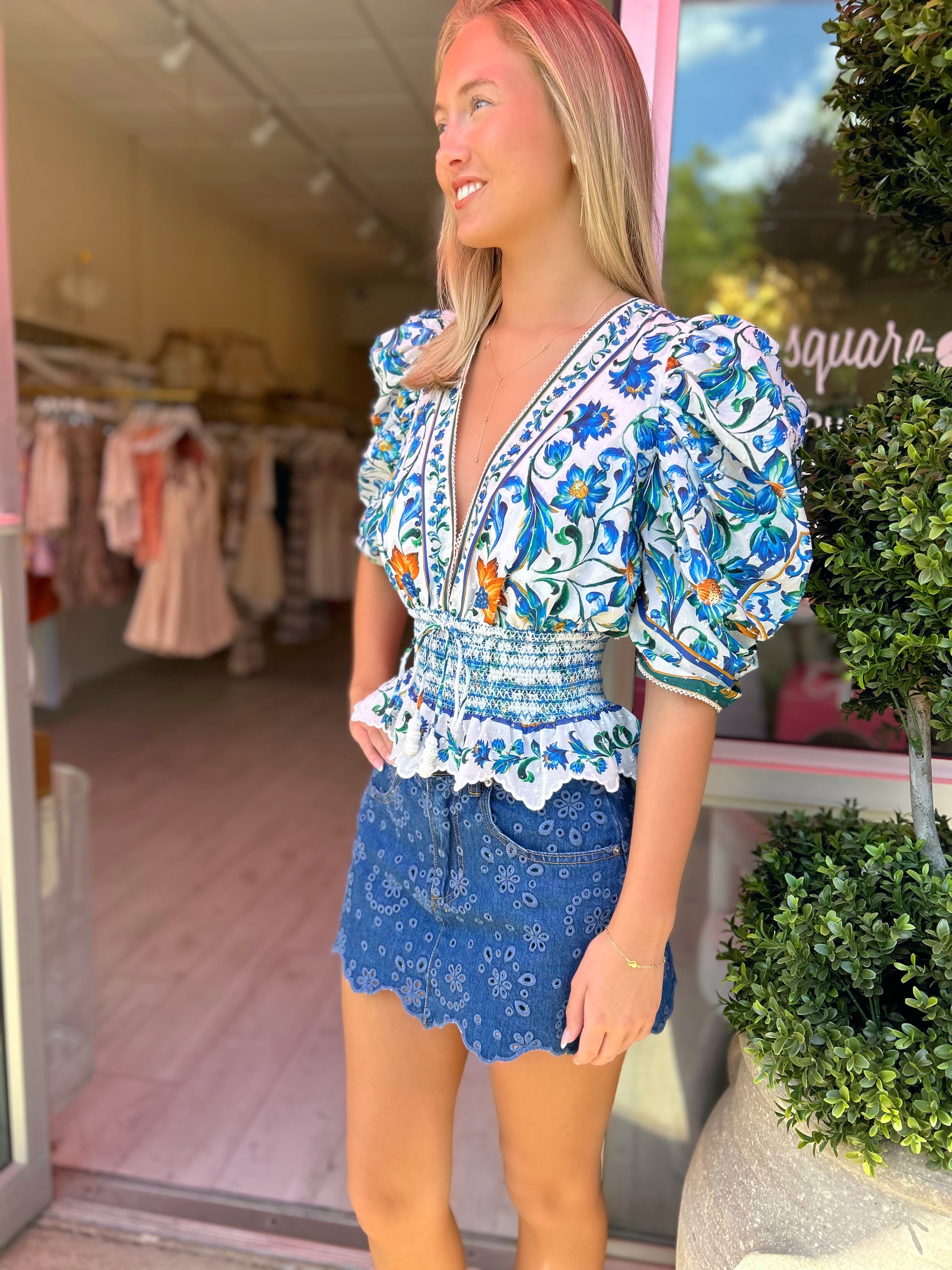 FARM RIO Flora Tile Off-White Blouse